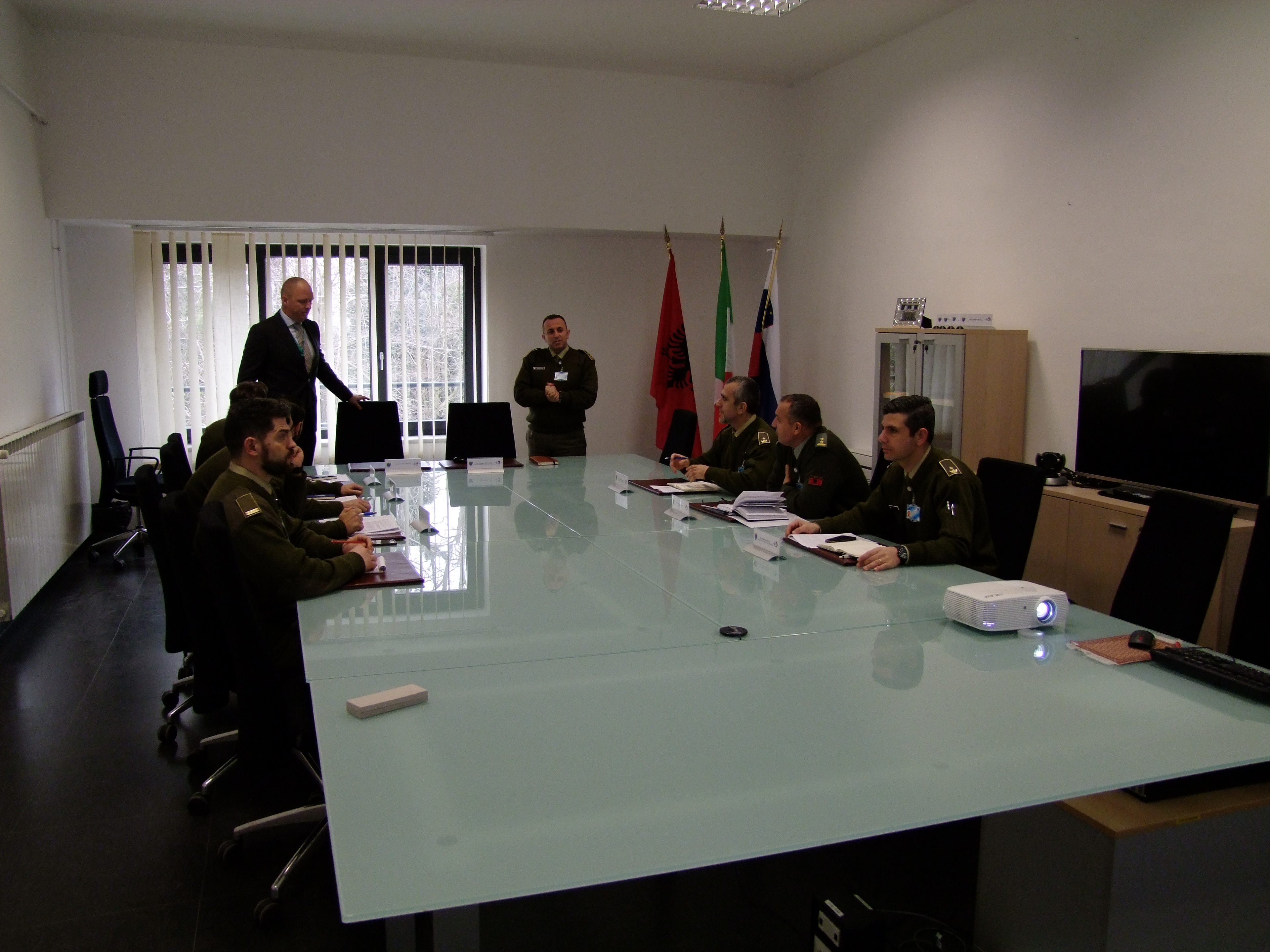 NATO SFA COE: Infantry officer of the Dutch Army visits the Centre for an interdisciplinary exchange